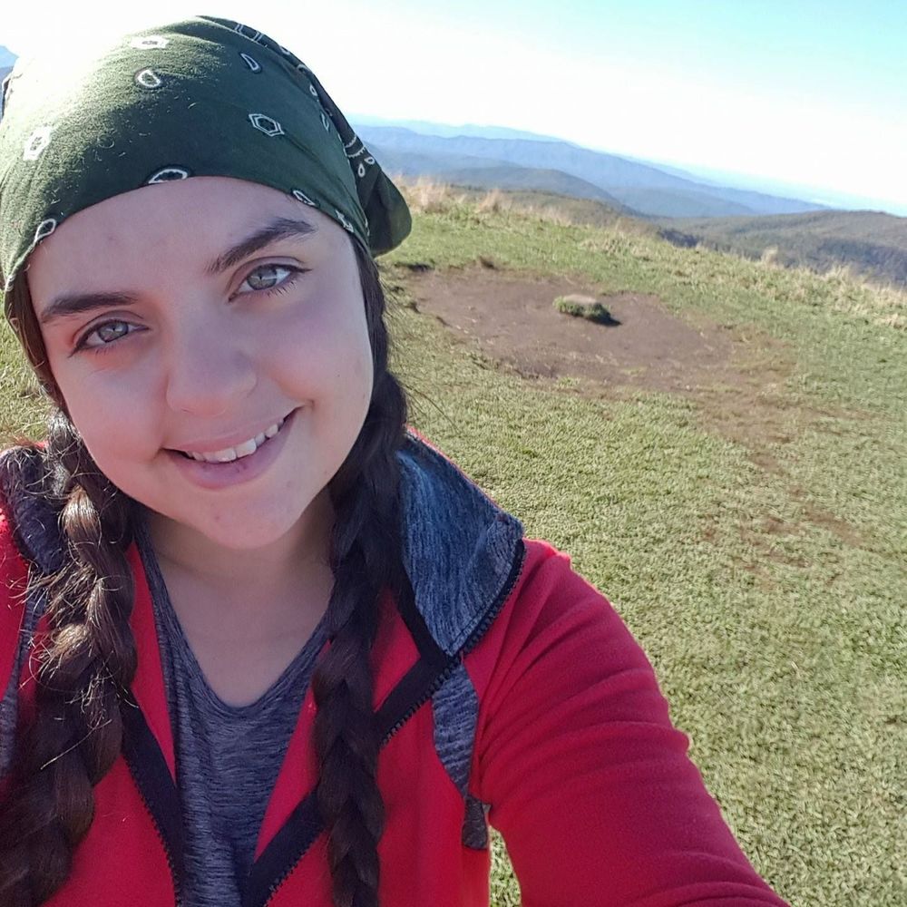 Meet your Posher, Elena